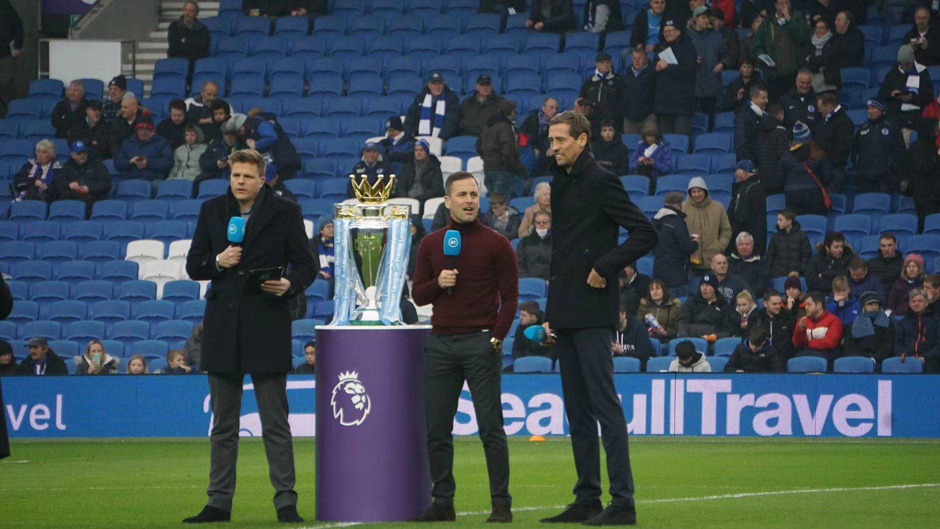 出了更严格 出了更严格