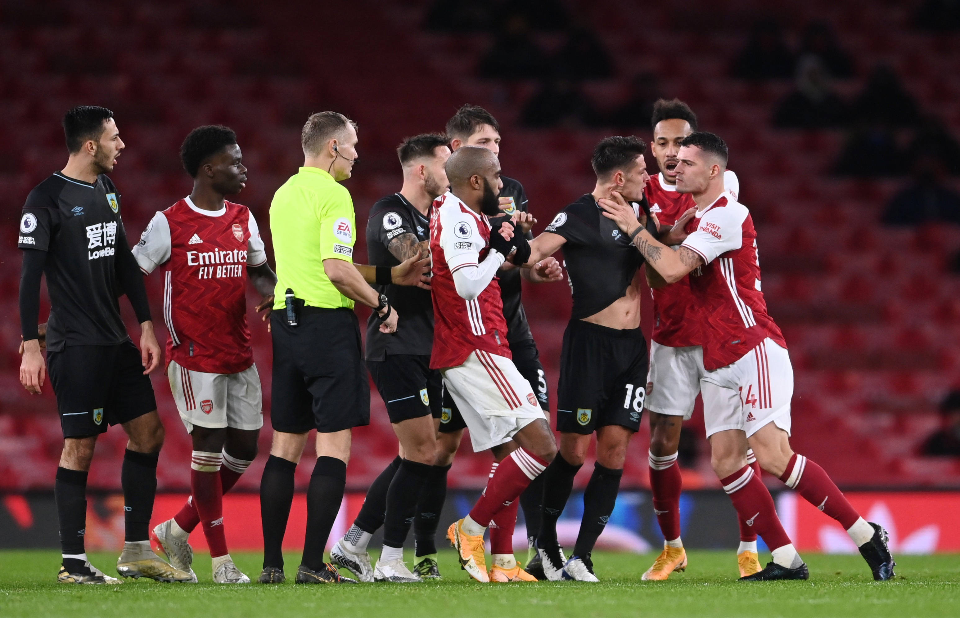 球队中总是 球队中总是